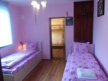 Фото номера Четырехместный номер Гостевой дом Tainov House г. Самоков 6