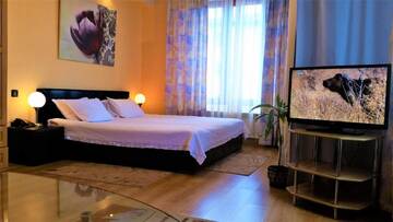 Фото номера Люкс с гидромассажной ванной Отель Family Hotel Sonata г. Самоков 3