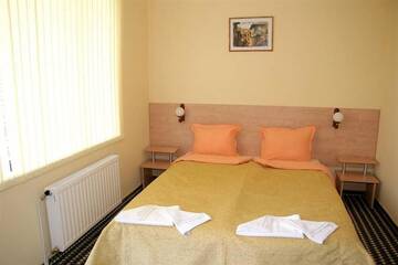 Фото номера Двухместный номер с 1 кроватью Отель Family Hotel Elena г. Самоков 7